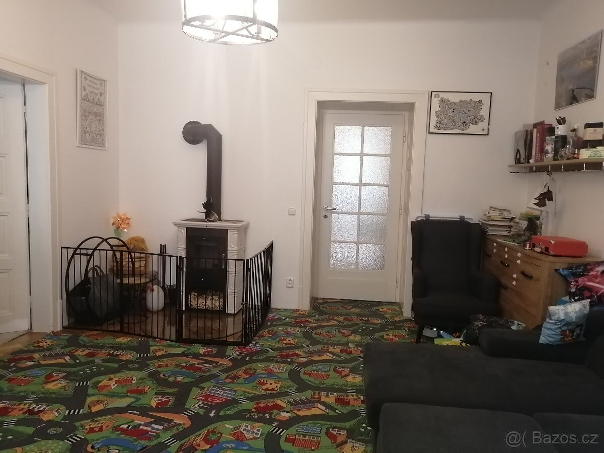 Pronájem bytu 4+1 (92m2), ulice Čápkova - 5