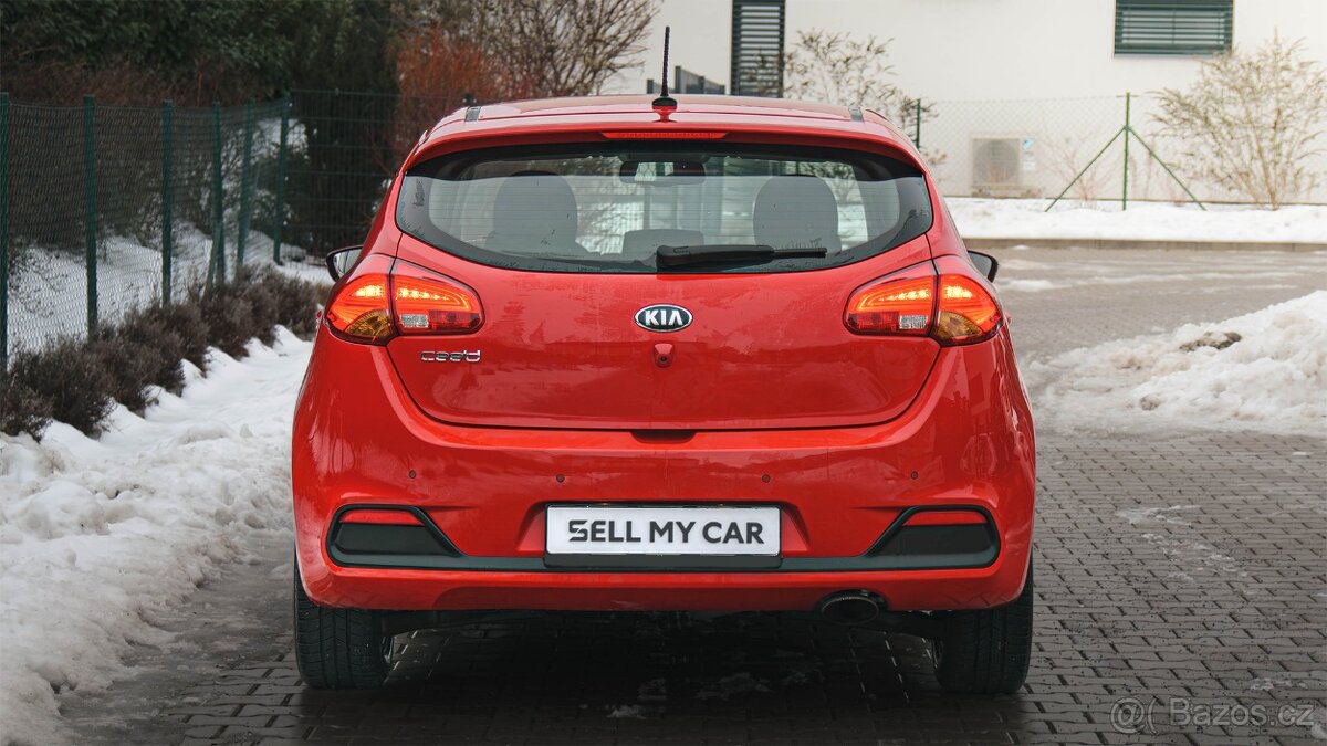 Kia Cee´d, 1,6/99kW Kamera Navigace 1.maj - 5