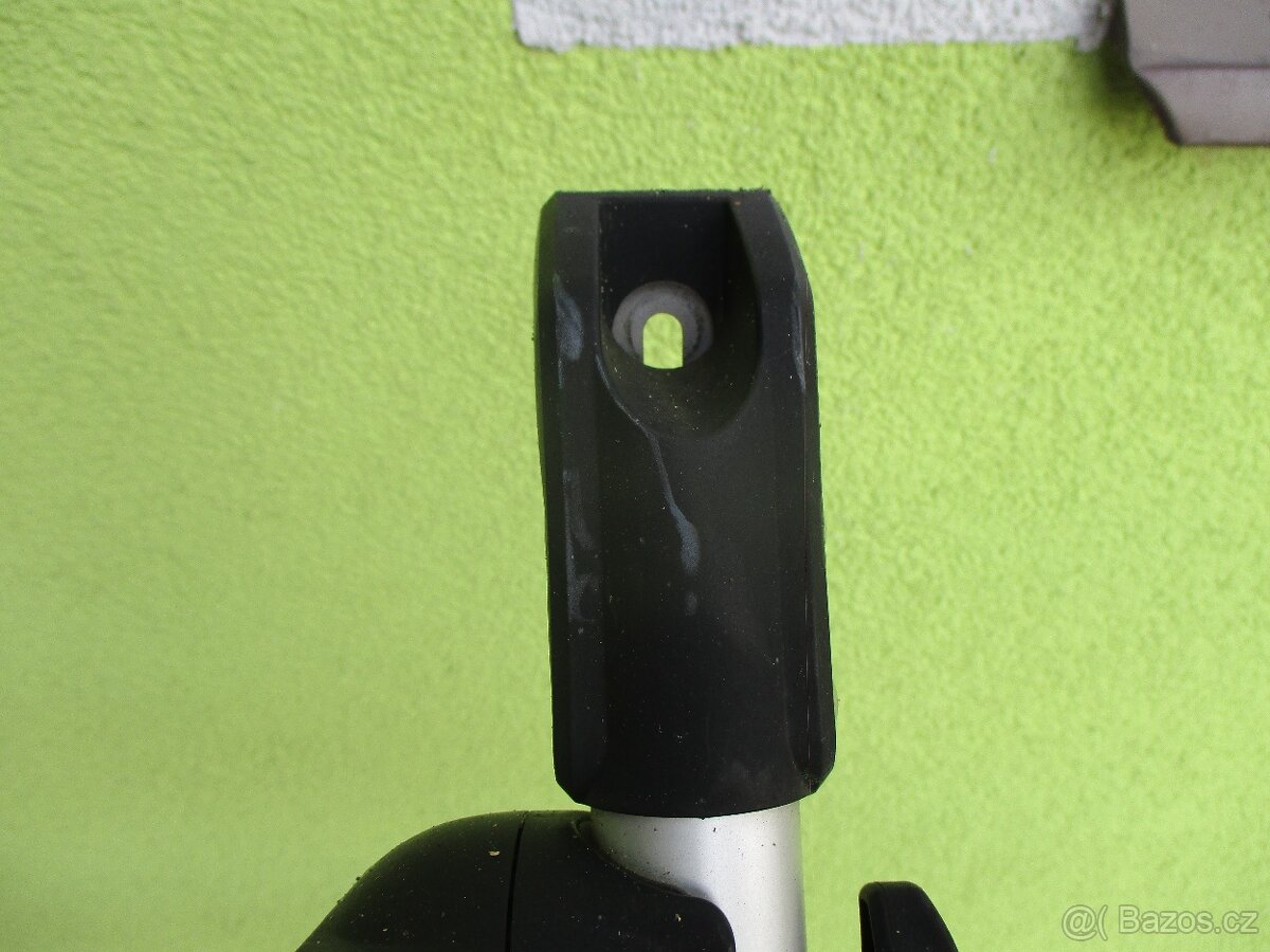 zadní nosič kol na karavan N 07 zn. THULE - 5