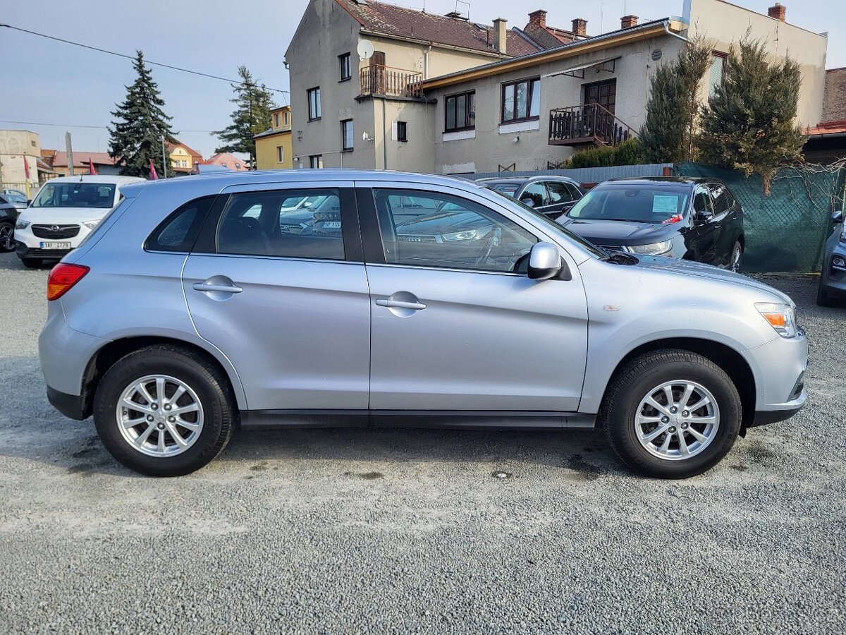 MITSUBISHI ASX 1.6 MIVEC 86kW 2WD INVITE+ ČR - MÁLO NAJETO - 5