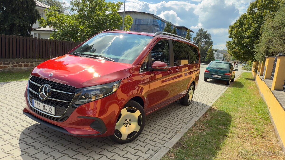 Model MERCEDES BENZ MY25 V300d AMG 4Matic AVANGARDE - 5