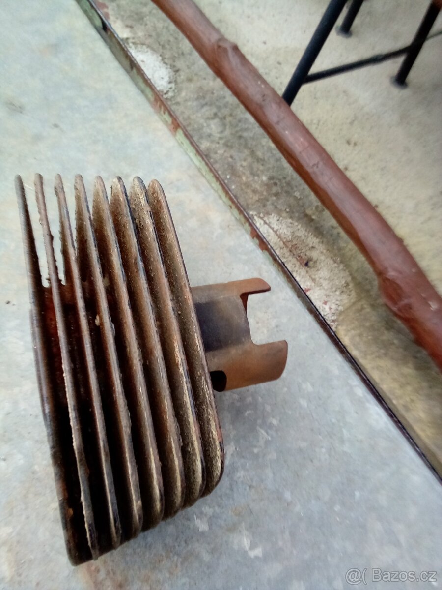 ČZ -175,1x VÁLEC,2X HLAVA - 5