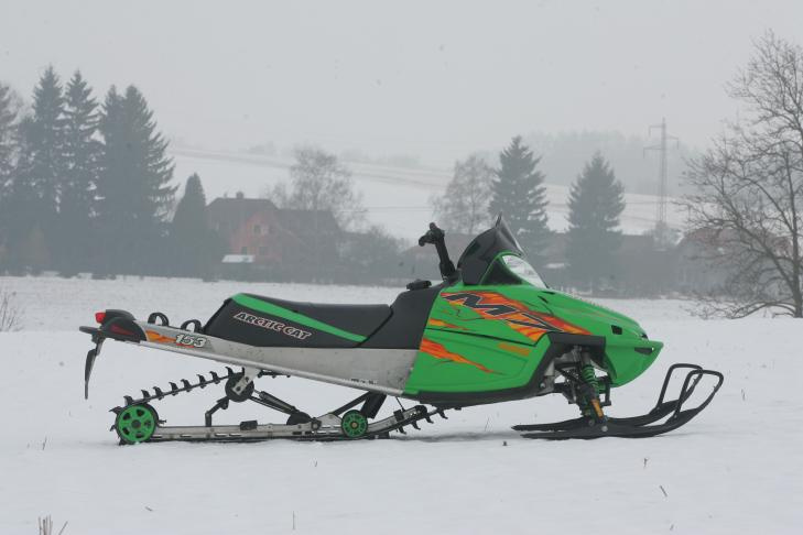 Skútr Arctic Cat M7 - mountain - 5