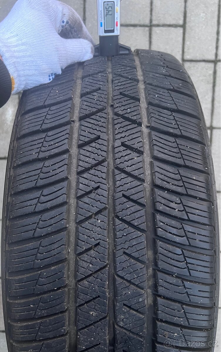 225/40 R19 - 4x zimní Barum 7-8mm - 5