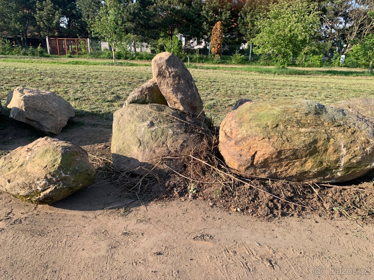 Soliterní kámen - 5