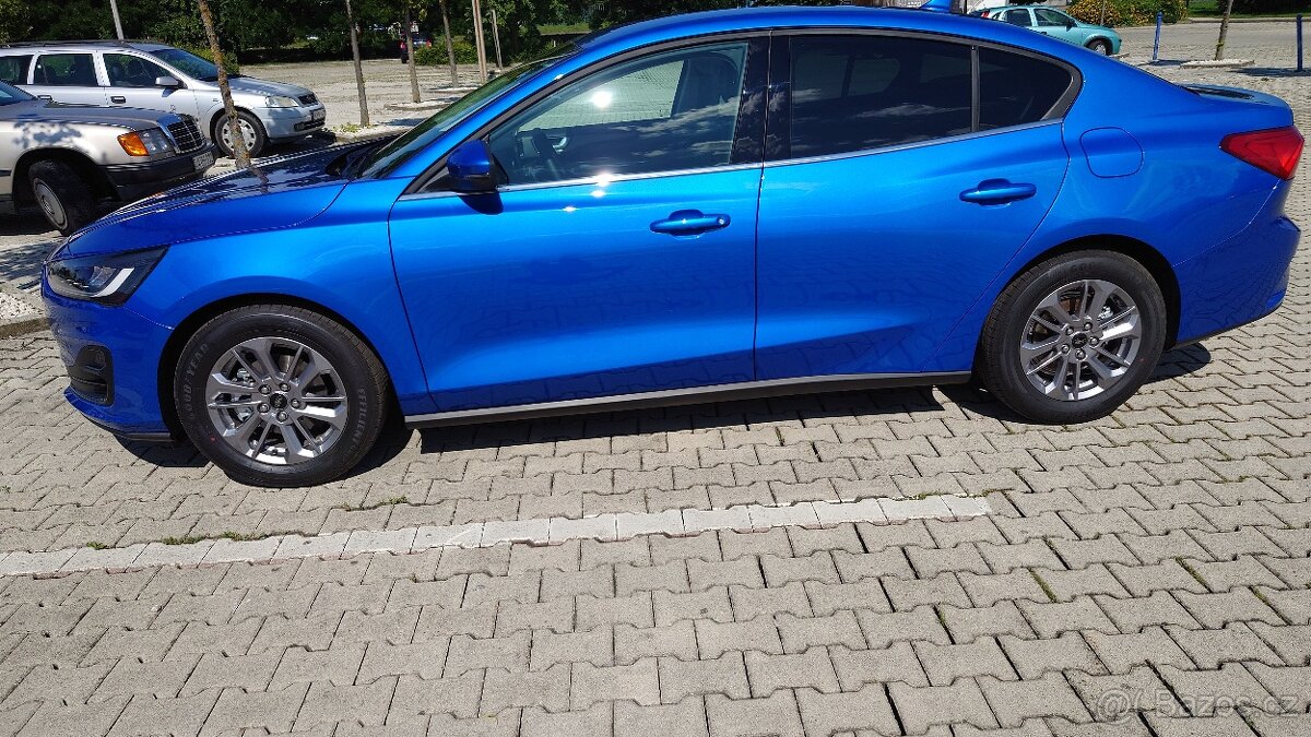 Ford Focus Titanium X + Sedan záruka 2028,17.000 km - 5