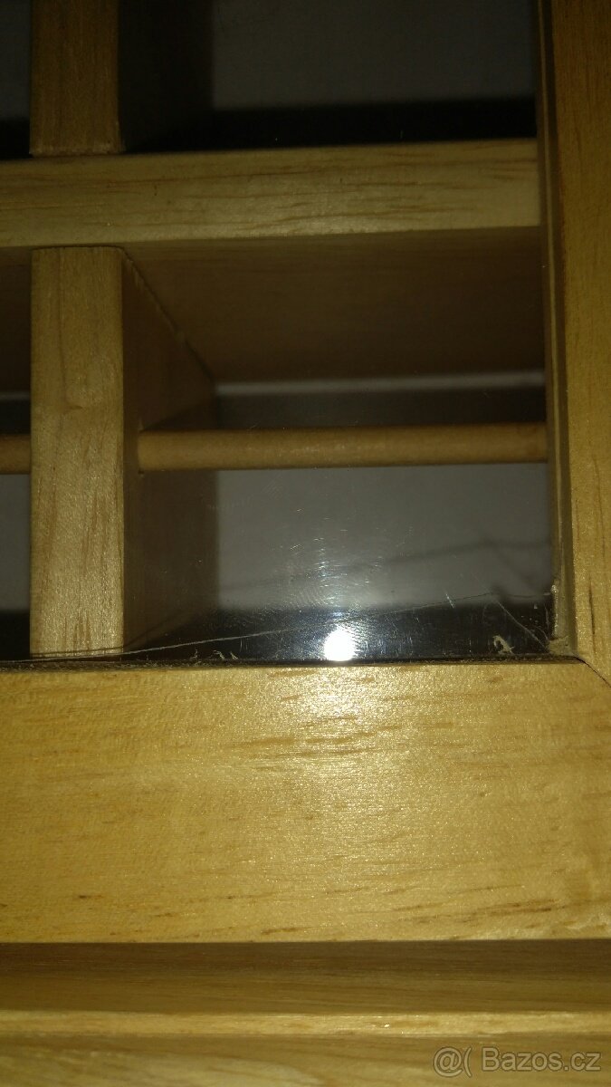 Malá dřevěná skřínka - 5