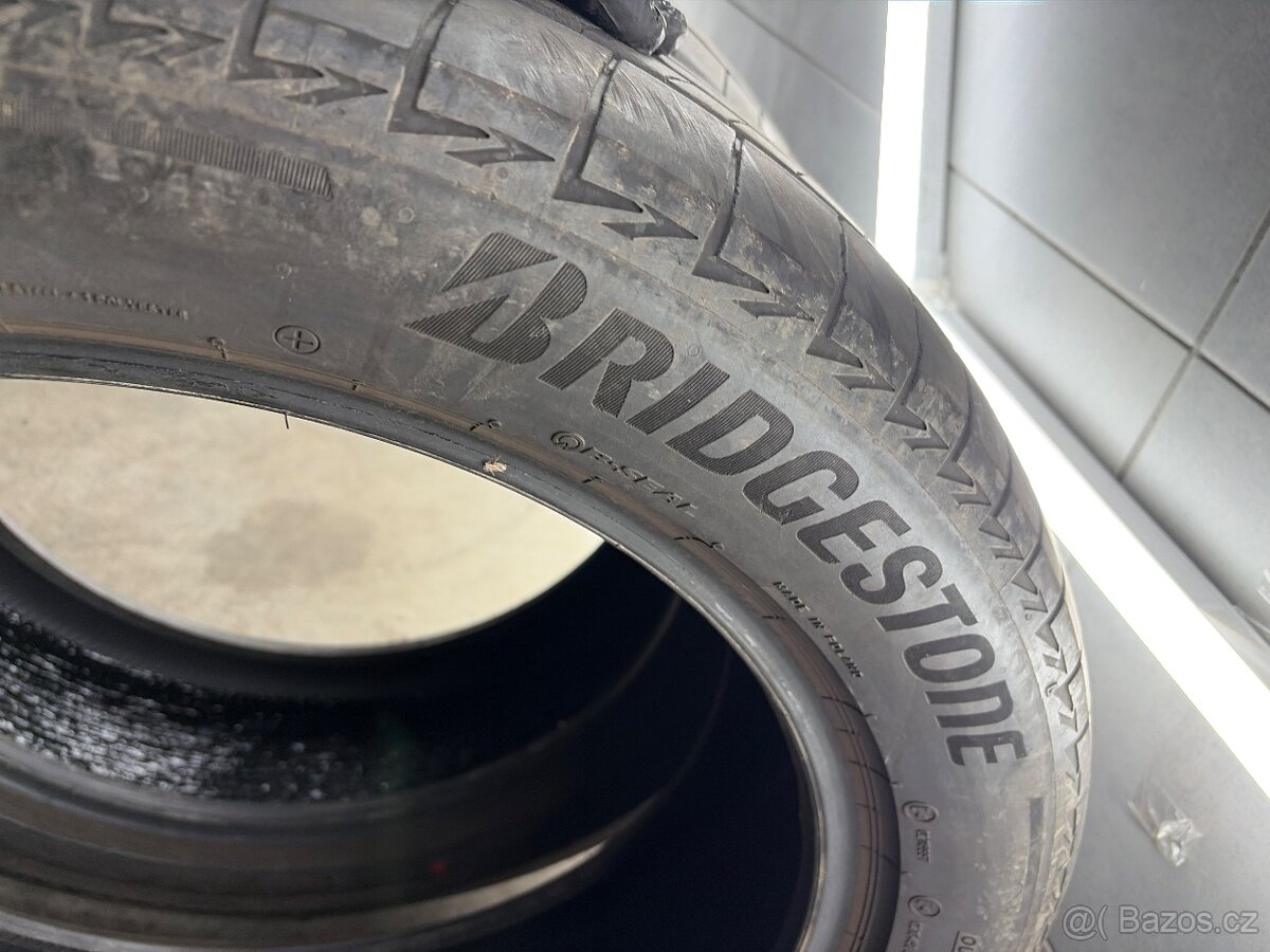 Letni pneu 235/50/20 - 5