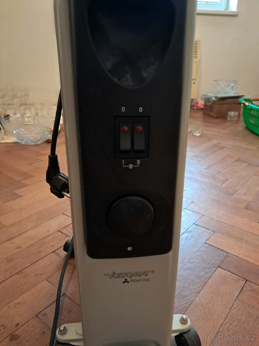 Plně funkční elektrický olejový radiátor - 5