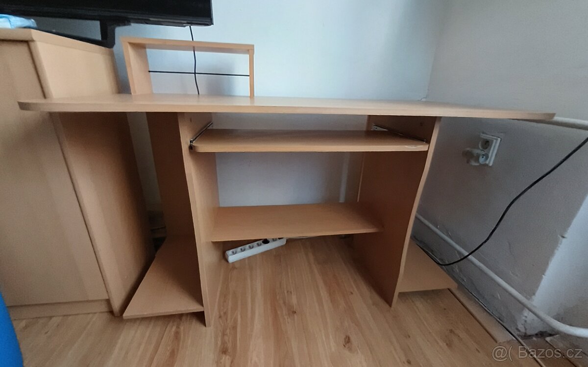 PC/psací stůl - 5