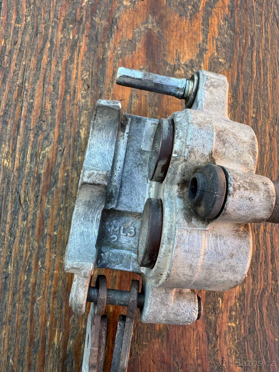 Nissin brzdový třmen držák přední brzdy Yamaha WRF YZ YZF - 5