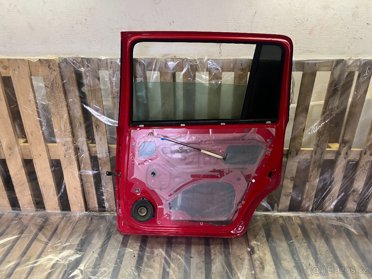 KOMPLETNĚ NASTROJENÉ PRAVÉ ZADNÍ DVEŘE OPEL ZAFIRA B - 5