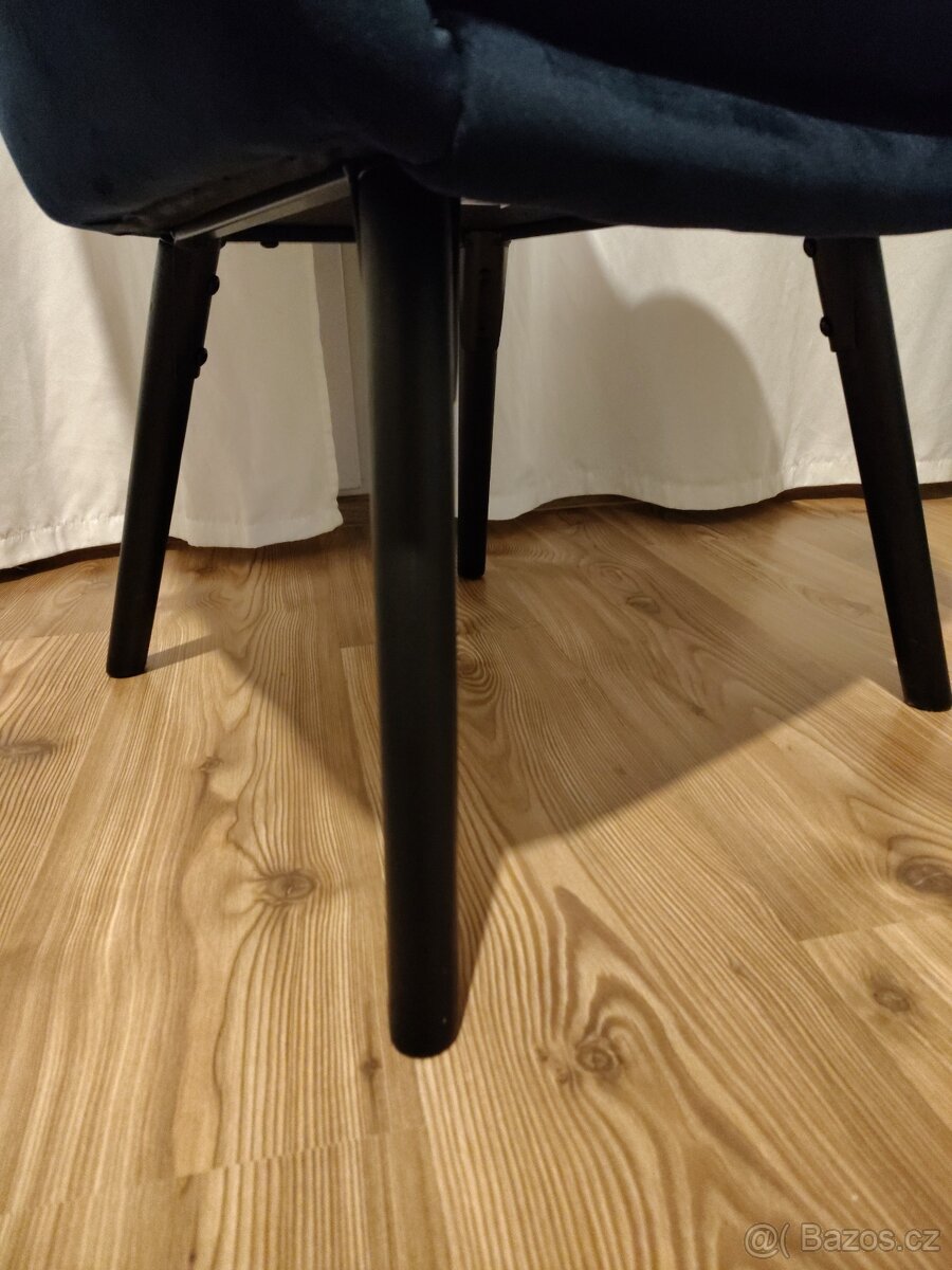 Modré semišové křeslo Jysk - 5