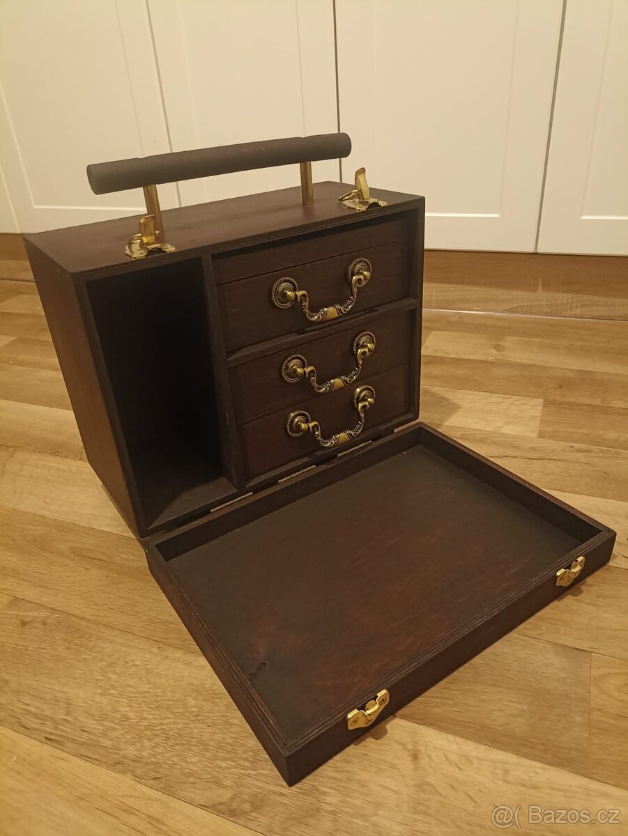 Malá ručne vyrobená úložná skrinka - 5
