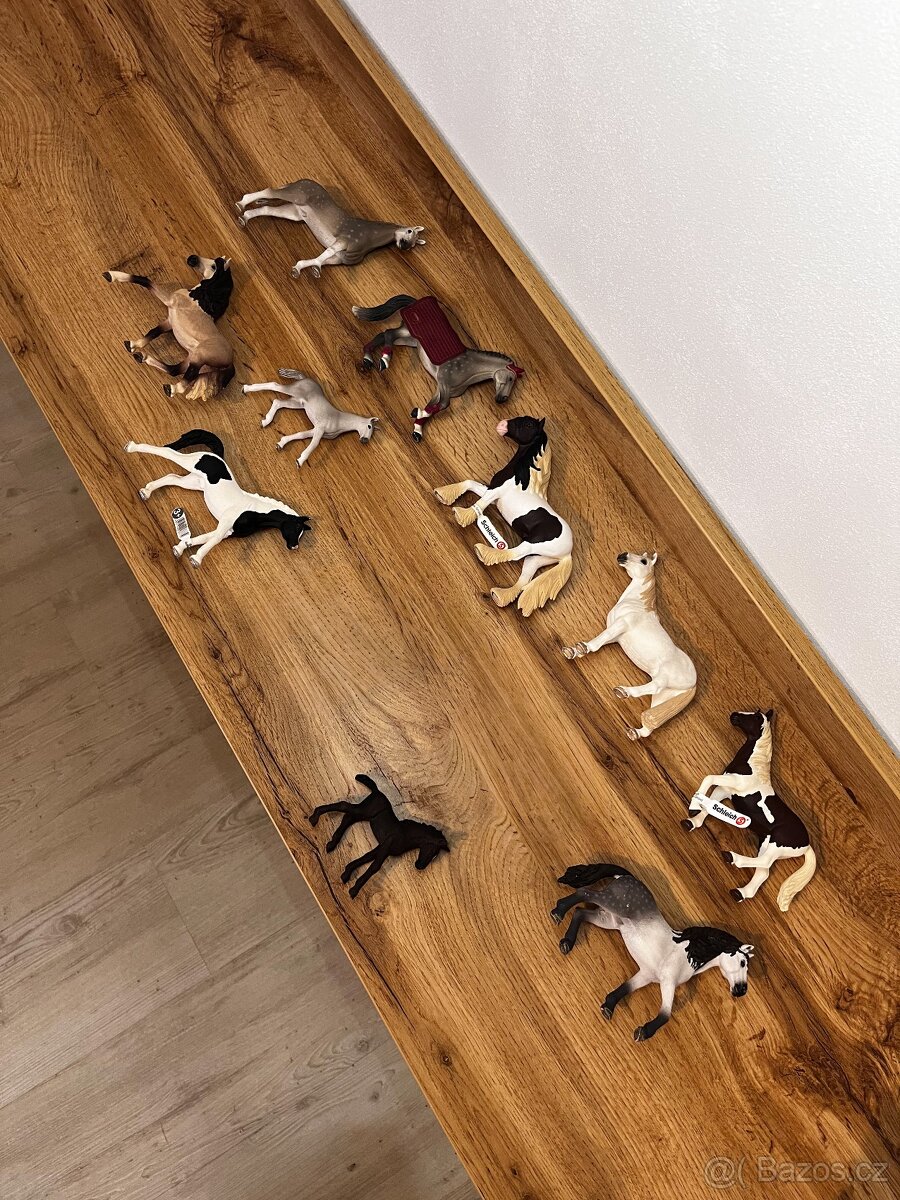 Schleich sada koně a psi - 5