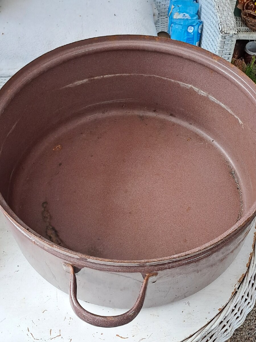Staré plechové hrnce - 5