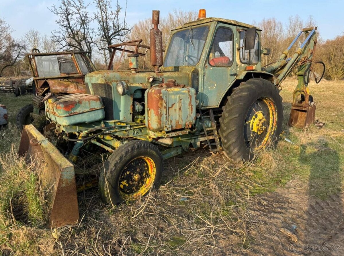 Traktorbagr Bělorus - 5