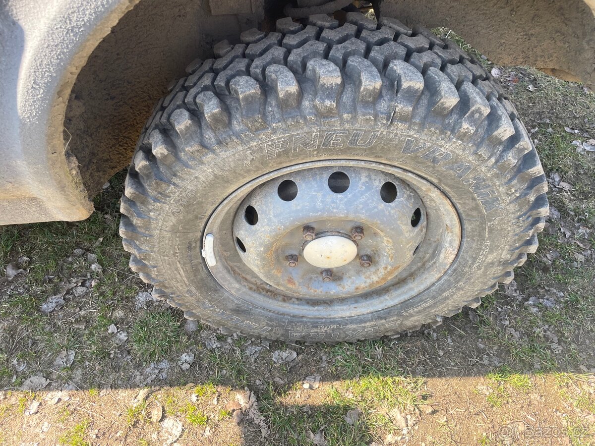 Lada niva 1.7 rok 2010 - 5