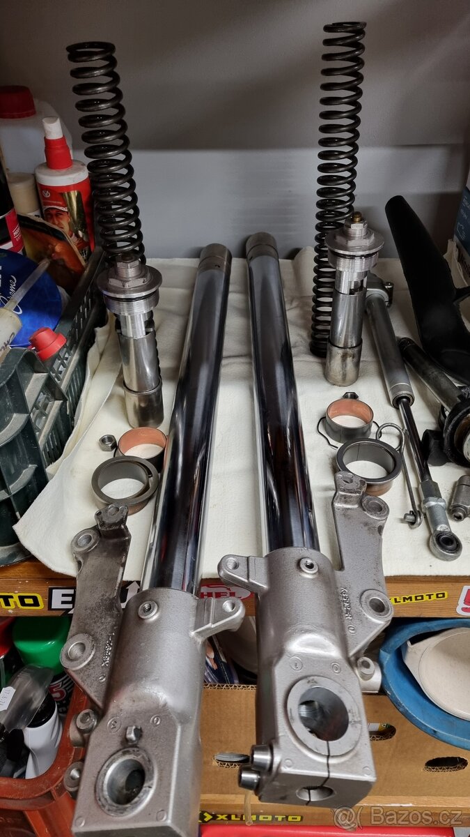 Suzuki GSX R 1100 - 5