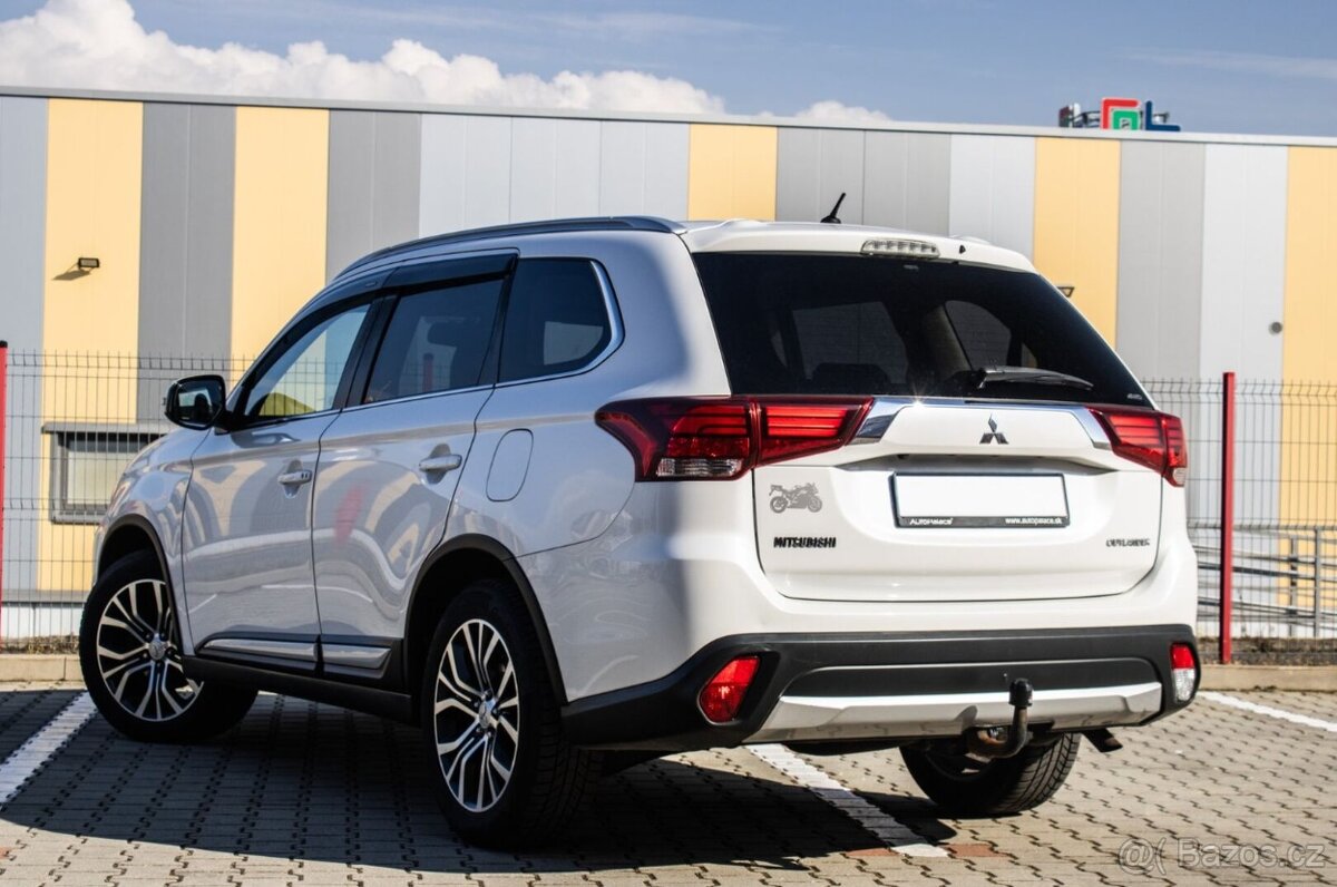 Mitsubishi Outlander 2.2 DI-D, 4X4, AT/6. 110kW - 5