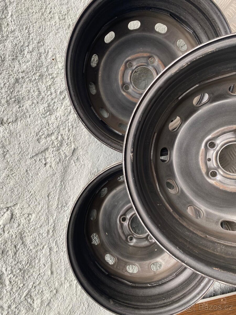 Plechova kola 16-renault trafic - 5