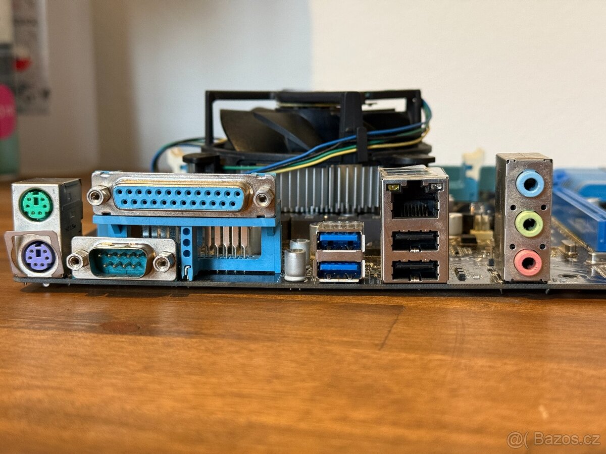 Intel Core I5 2400 + Základní deska Asus - 5