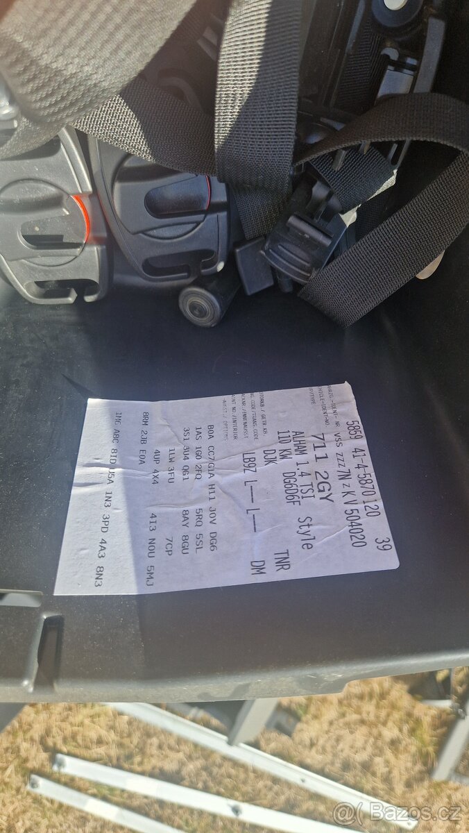sedačky ze Seat Alhambra (2019) plus další doplňky - 5