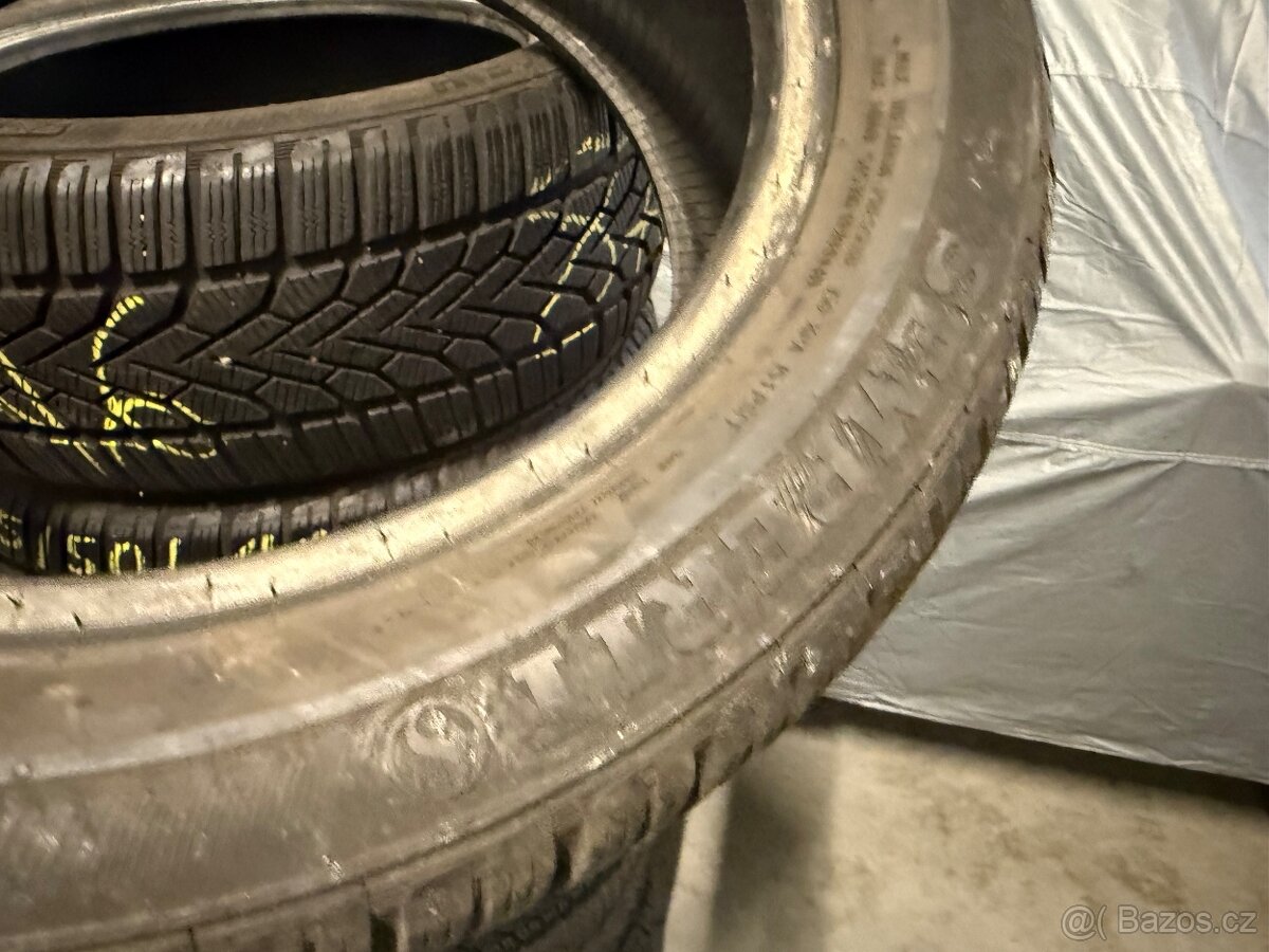 Prodám zimní 205/50/16 Semperit - 5