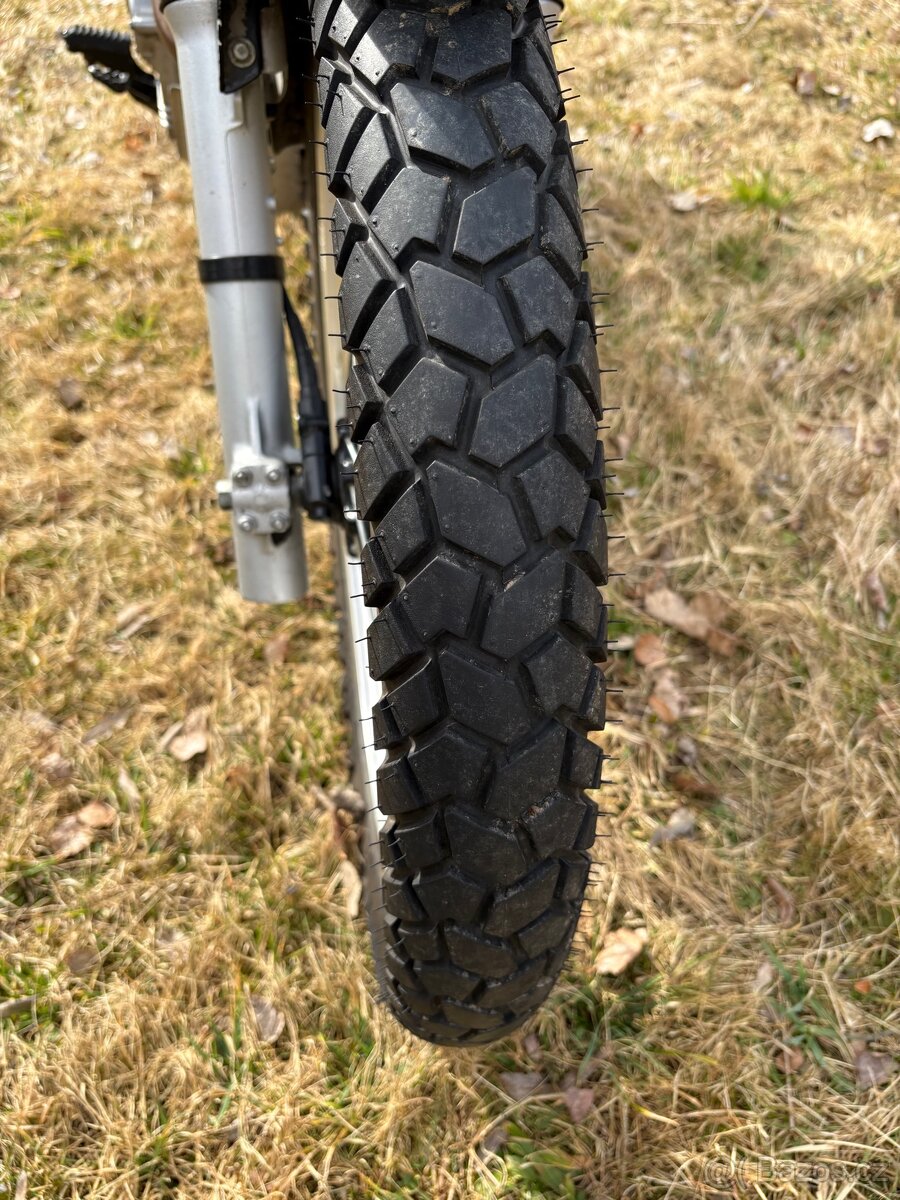 Honda NX 650 - 5