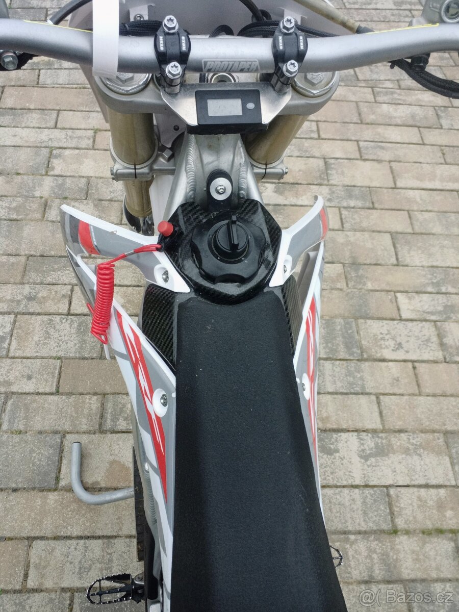 Elektrická motorka Honda CRF - 5