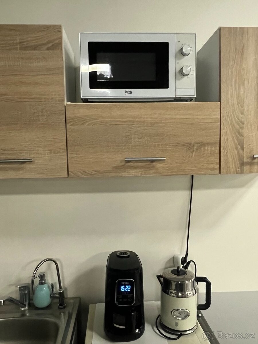 Do konce listopadu Kuchyňský stůl, židle, kuchyňská sestava - 5