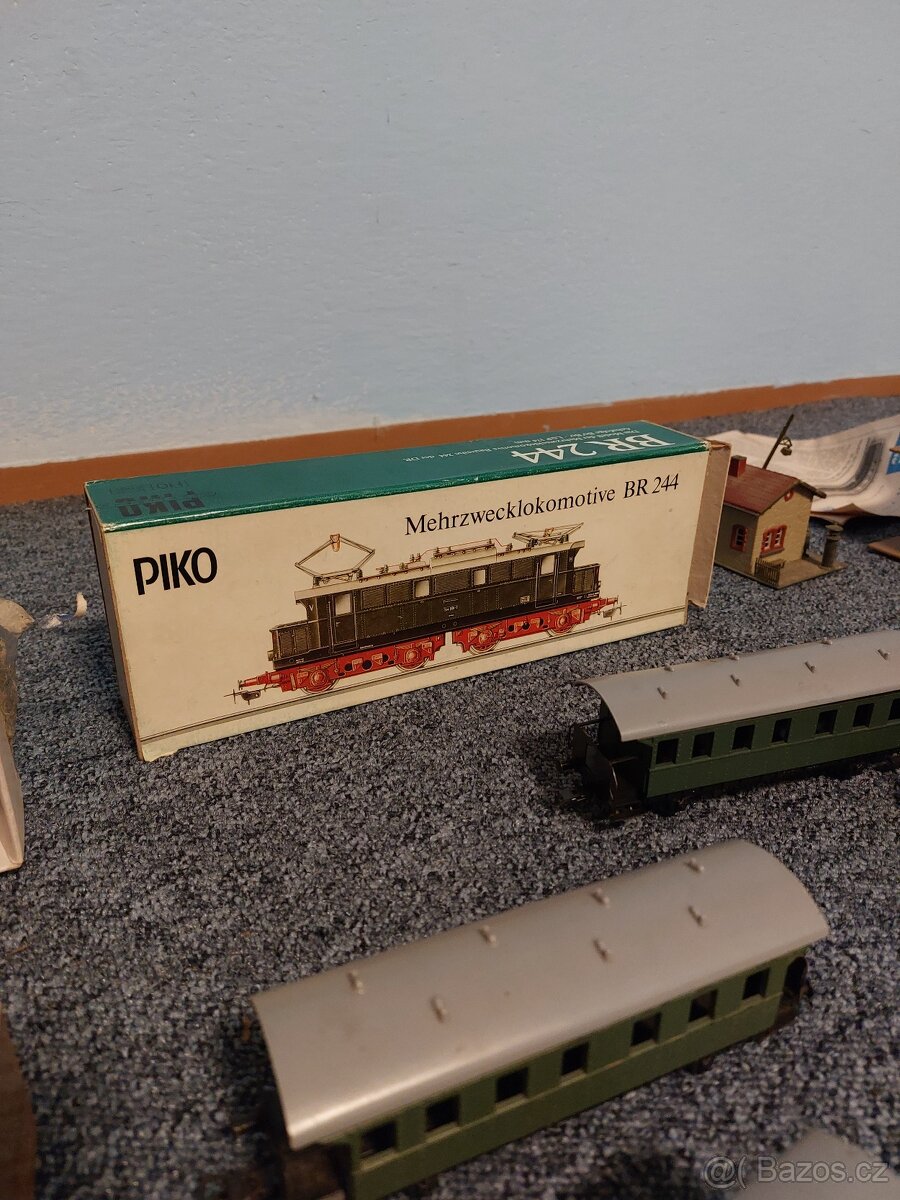 Stavebnice vlaků s velikostí PIKO - 5