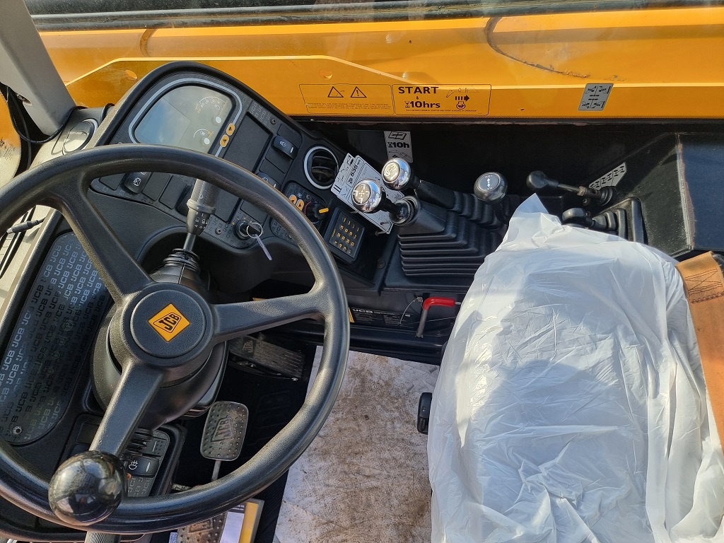 JCB 535-125 klimatizace, vyrovnávání Sway, hydraulické vidle - 5