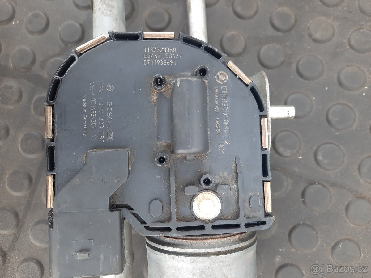 Motorek stěračů s táhlama touran - 5