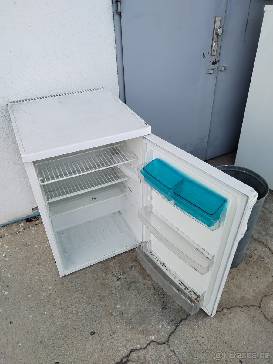 Lednice mrazák automaticka pracka - 5