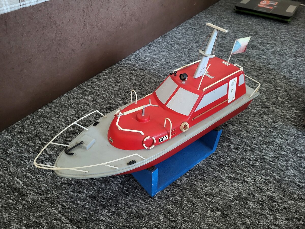 RC hasičská loď - 5