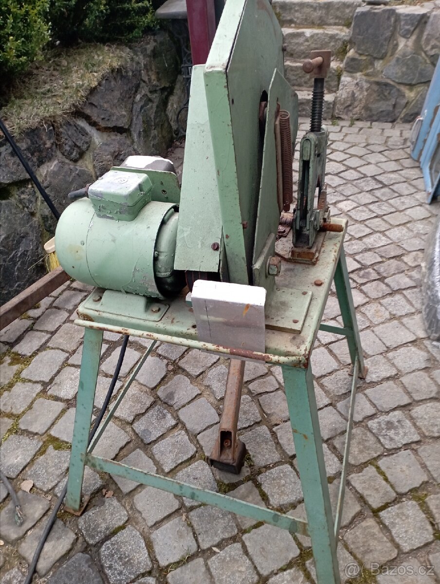 Rozbrušovací a řezací pila - 5
