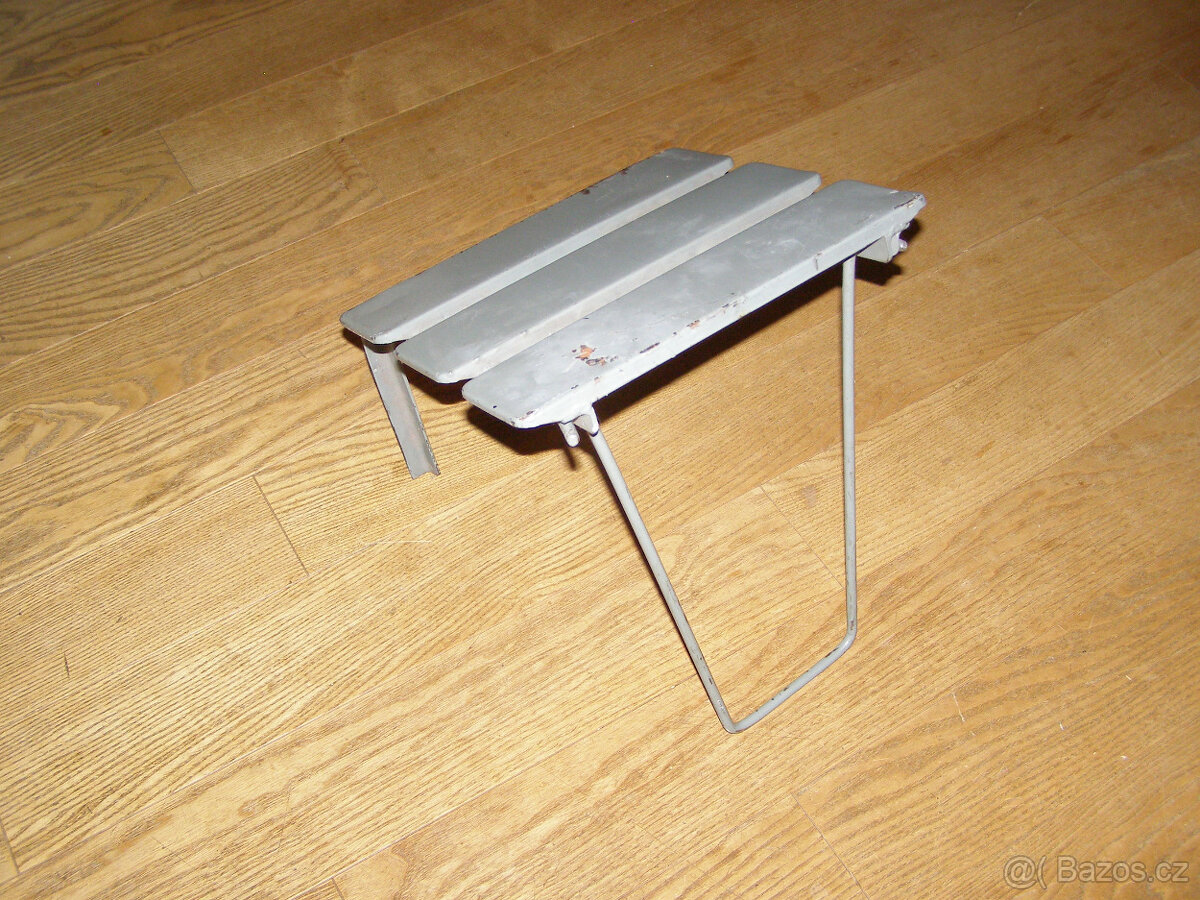 Stolička vojenská - 5