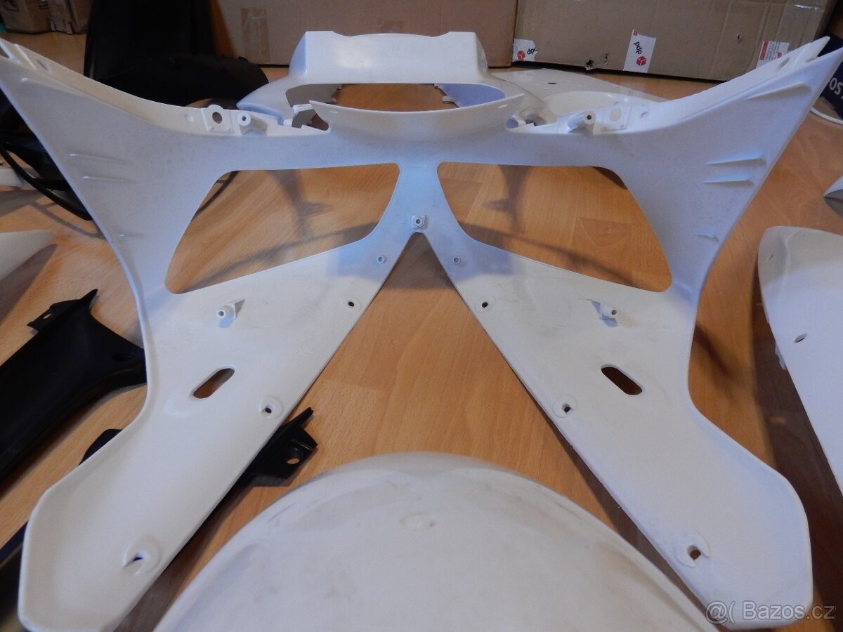 Yamaha r1 rn09 kapoty plasty - 5