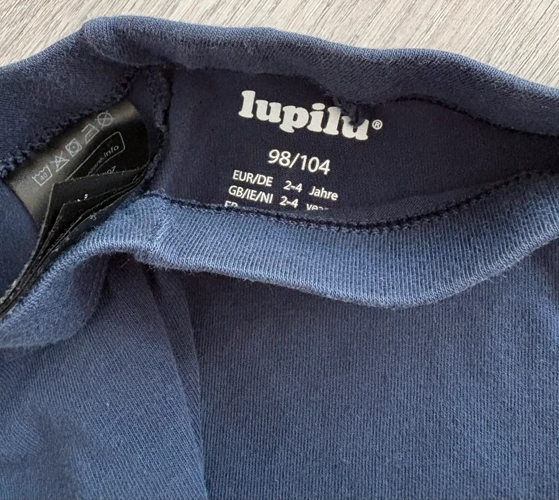 kraťasy, tílka, tričtvrteční kraťasy - 5