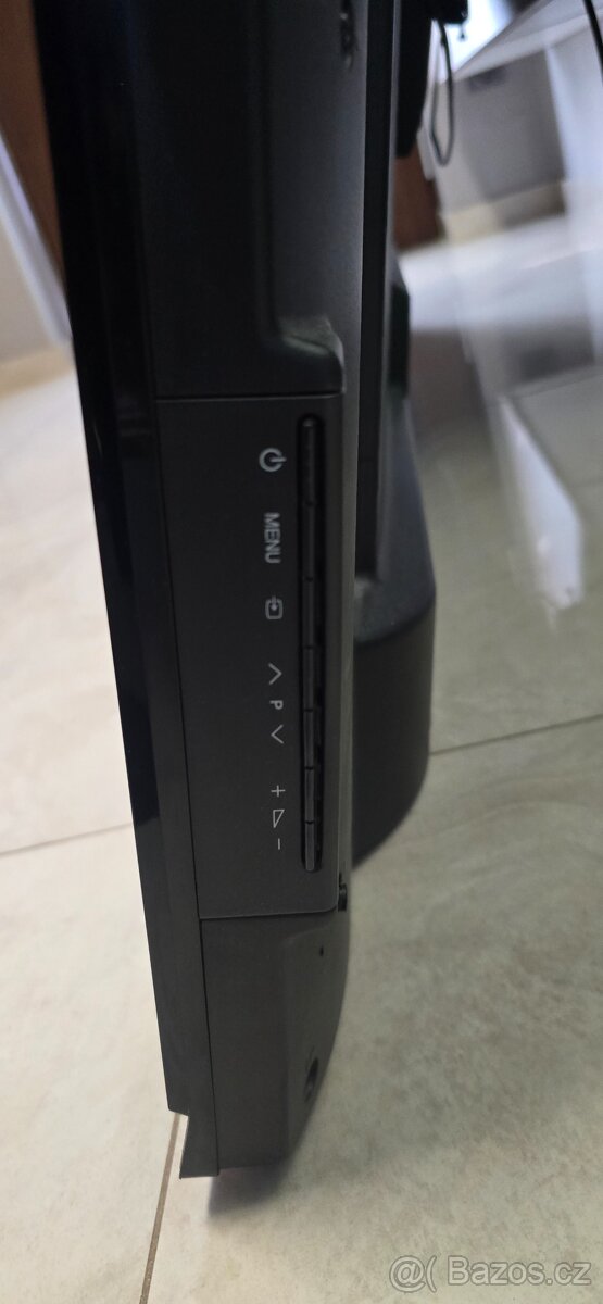 Prodam televizi Sharp LC-70LE740E úhlopříčka 177 cmtelevizi - 5