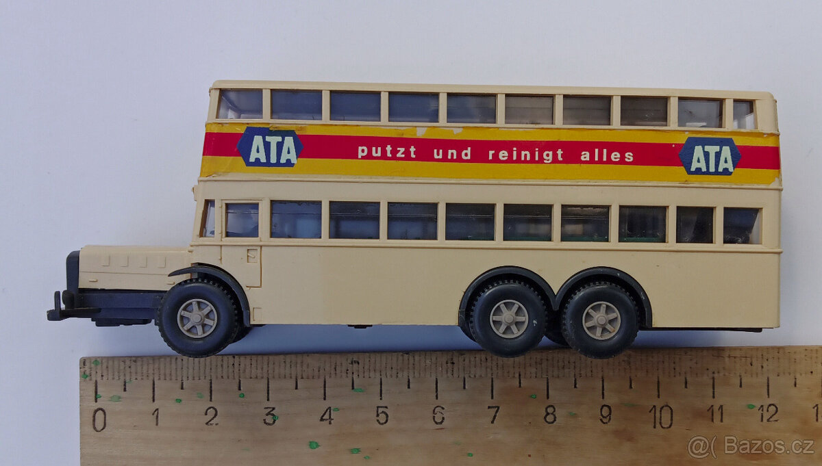 Wiking. Büssing patrový autobus. Berliner. Měřítko 1:87. ATA - 5