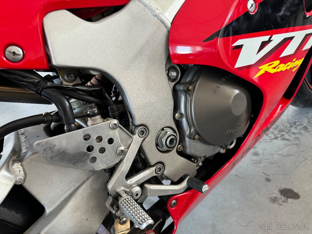 Honda VTR 1000 SP1 - 5