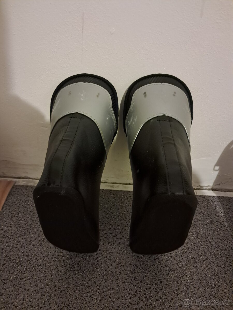 Lyžařske boty Salamon 24/24,5 - 5