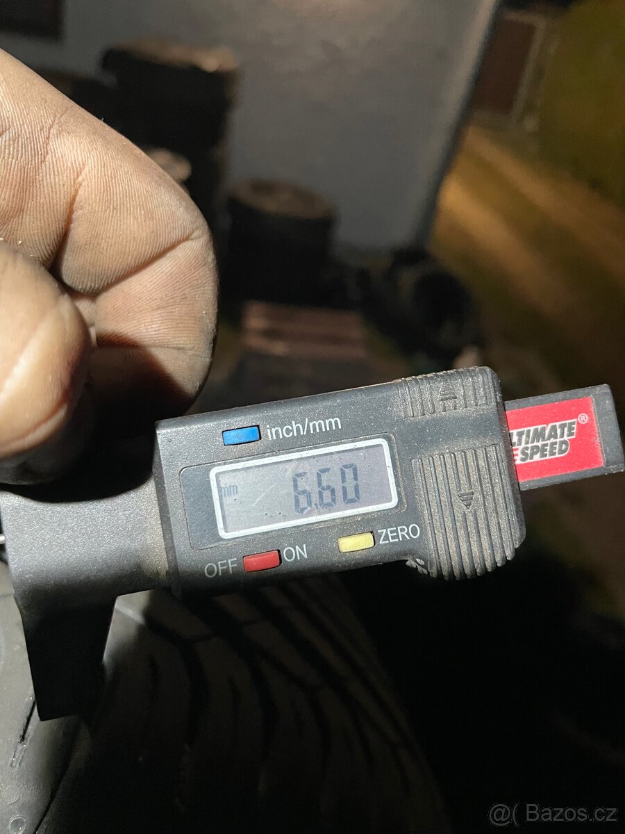 Letní pneu 205/40 r17 - 5