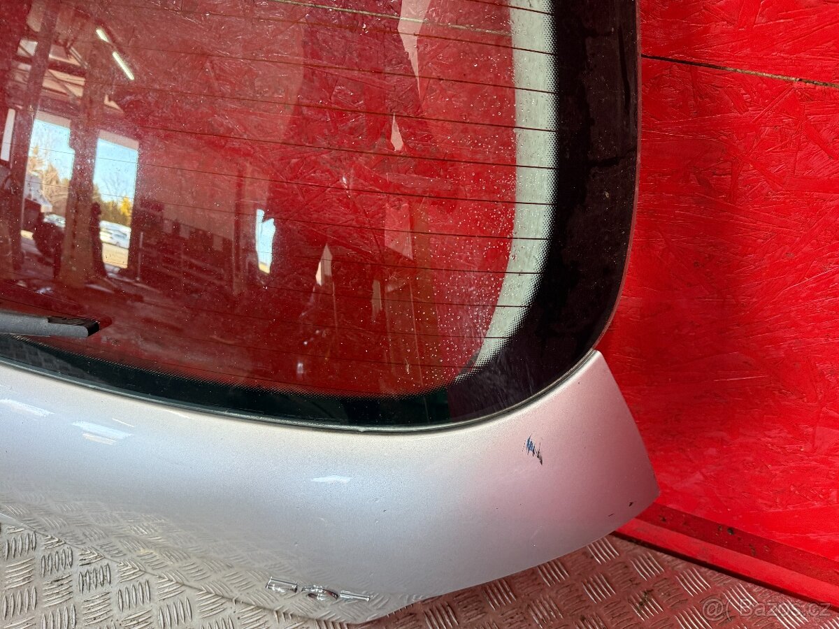 PÁTÉ DVEŘE KUFRU PEUGEOT 307 HATCHBACK - 5