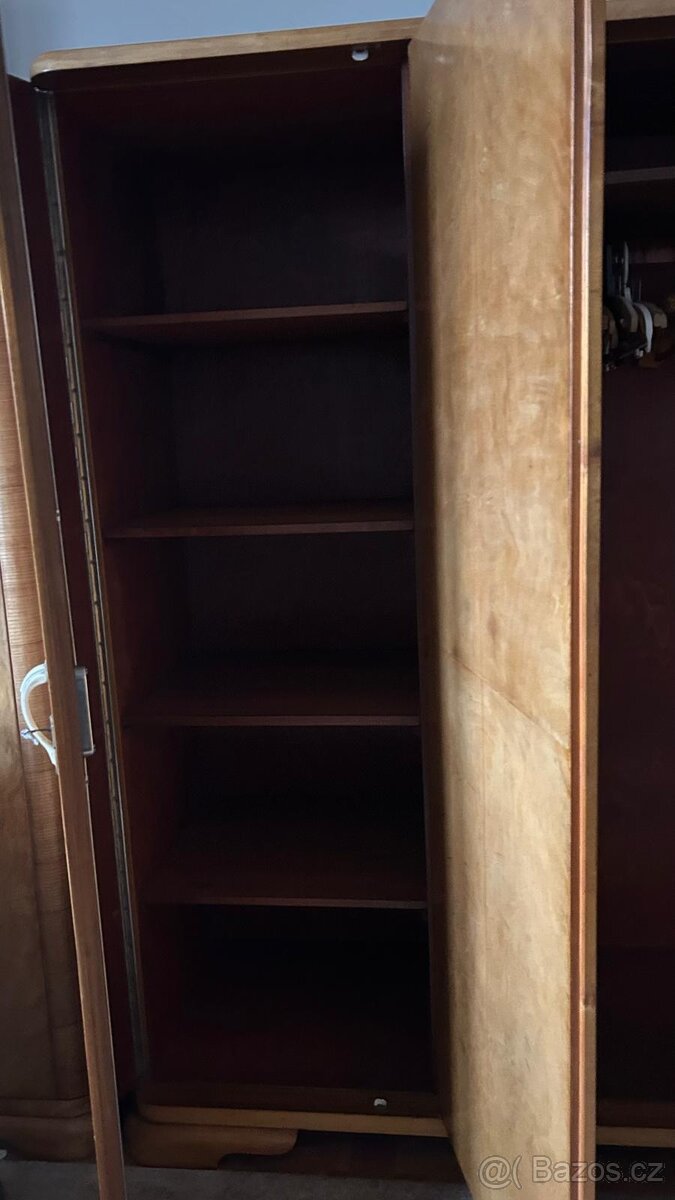 šatní skříň - 5
