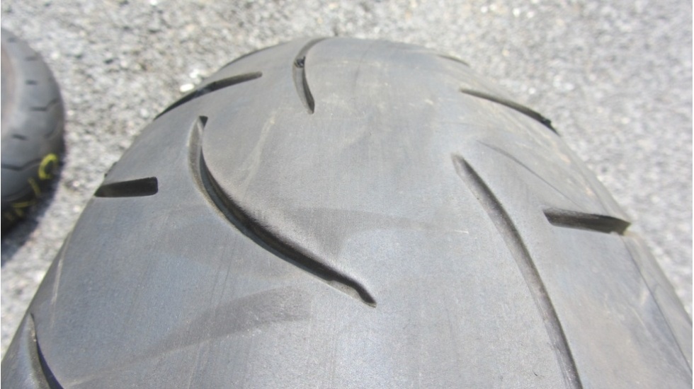 Metzeler 190/55/17, DOT2714 - 5