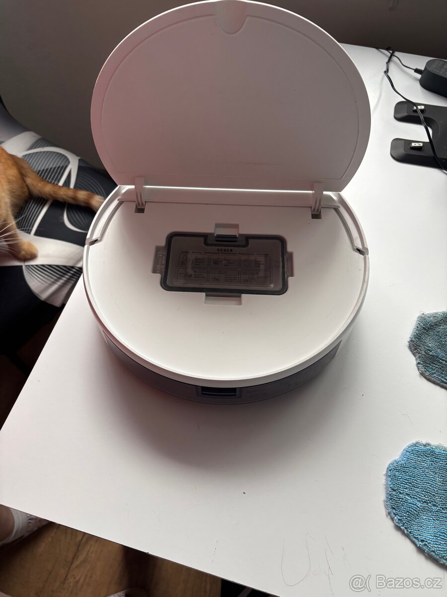 Prodám robotický vysavač Tesla - 5