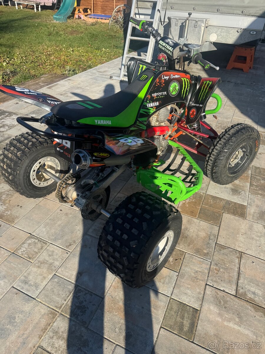 Yamaha YFM raptor 250r - 5
